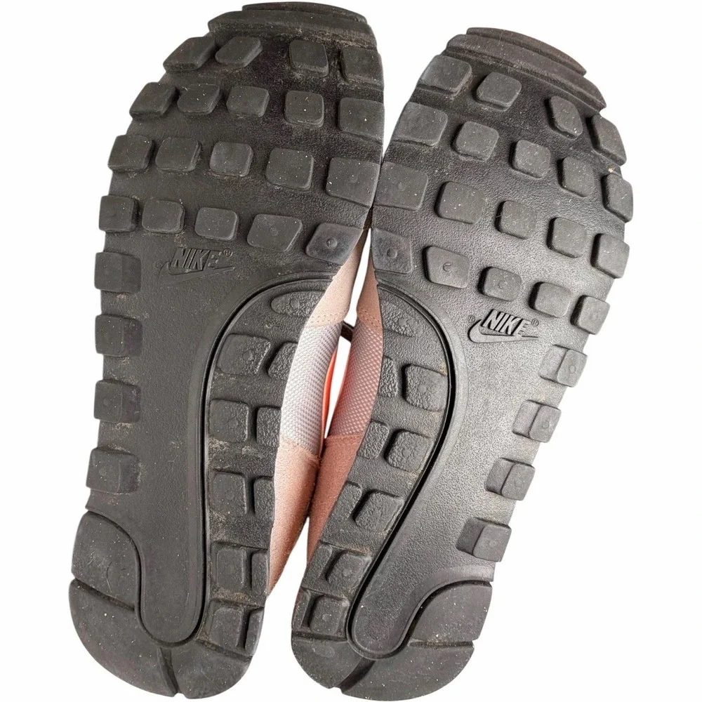 Nike‎ MD Runner 2 Womens 9 Gray Mango Peach Waffle Sole Sneakers Retro Running